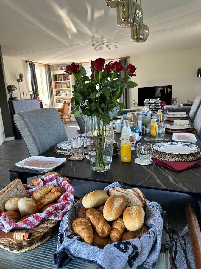 B&B De Wiekeborg Oude Pekela Εξωτερικό φωτογραφία